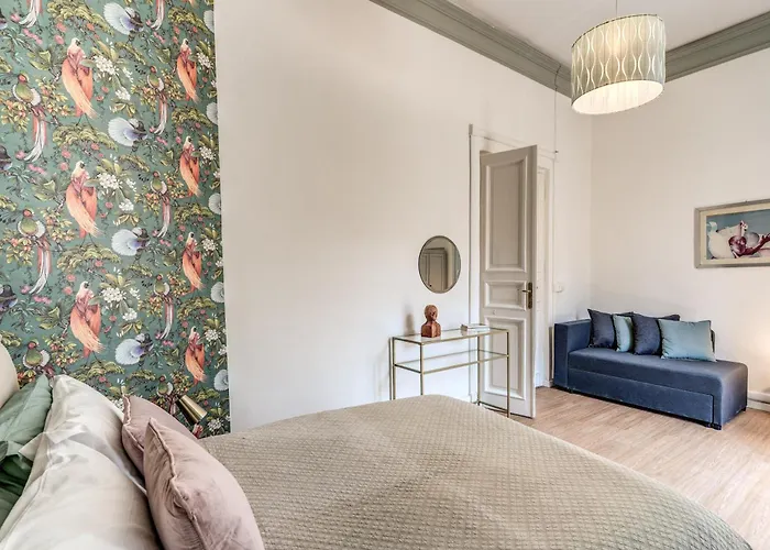 The Great Apartment Rom