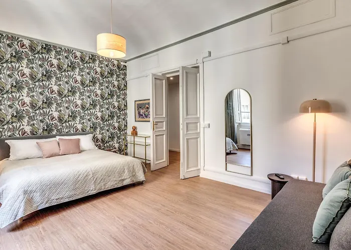 The Great Apartment Rom